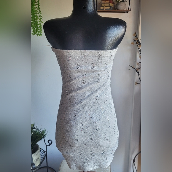Eclipse White Lace and Sequins Strapless Dress L - Picture 6 of 6